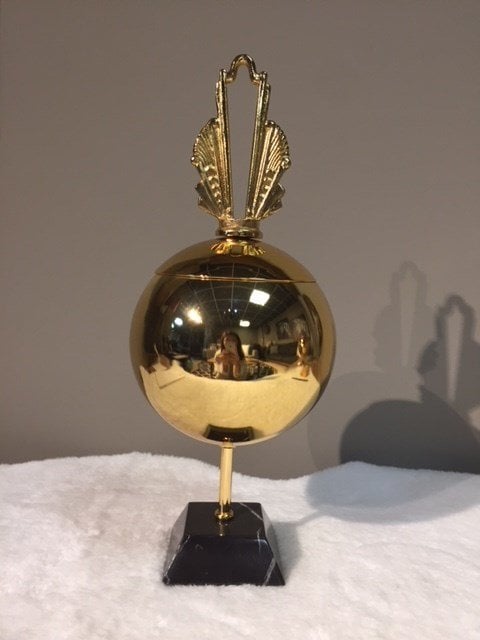 mermer ayaklı artdeco kapaklı alt küre gold vazo
